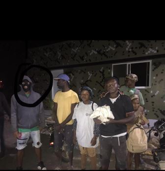 miembros de bandas haitianas detenido realizando robos en Manzanillo