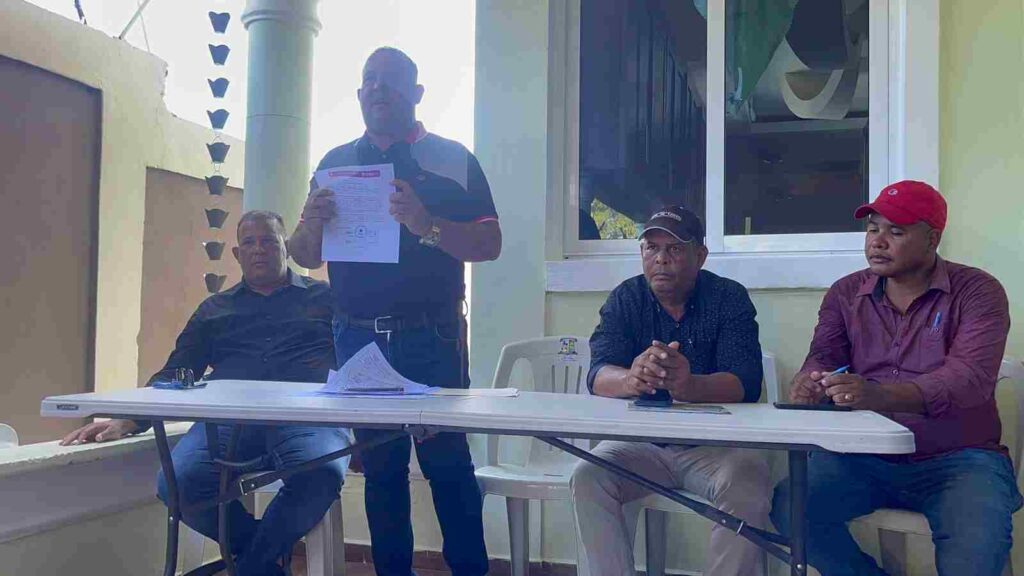 Manuel Rosa dirige la Asamblea