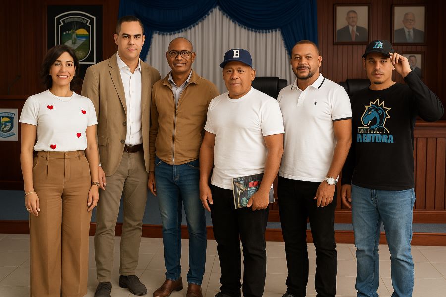 En Manzanillo: Productores de miel, pescadores y grupos ecoturísticos se quedan otra vez sin Navidad: consorcios energéticos se niegan a compensar daños provocados Guillermo Estrella Ramia socio y gerente de la empresa Energia 2000 junto a lideres de las organizaciones impactada